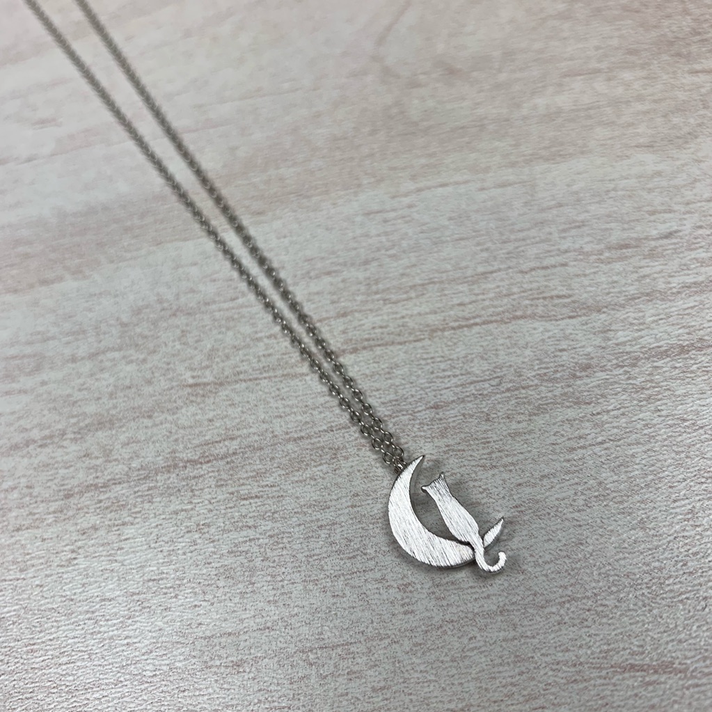 Nwt Tiny Cat On The Moon Necklace. Delicate Jewel